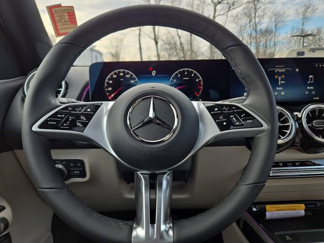 New 2026 Mercedes-Benz GLB 250 4MATIC image 17