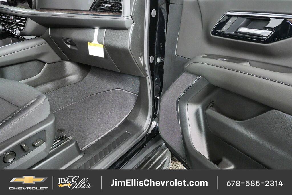 New 2026 Chevrolet Suburban LS RWD image 24