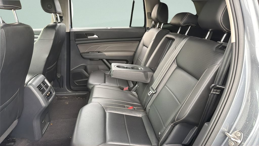 Certified 2023 Volkswagen Atlas SEL R-Line AWD/4WD image 34