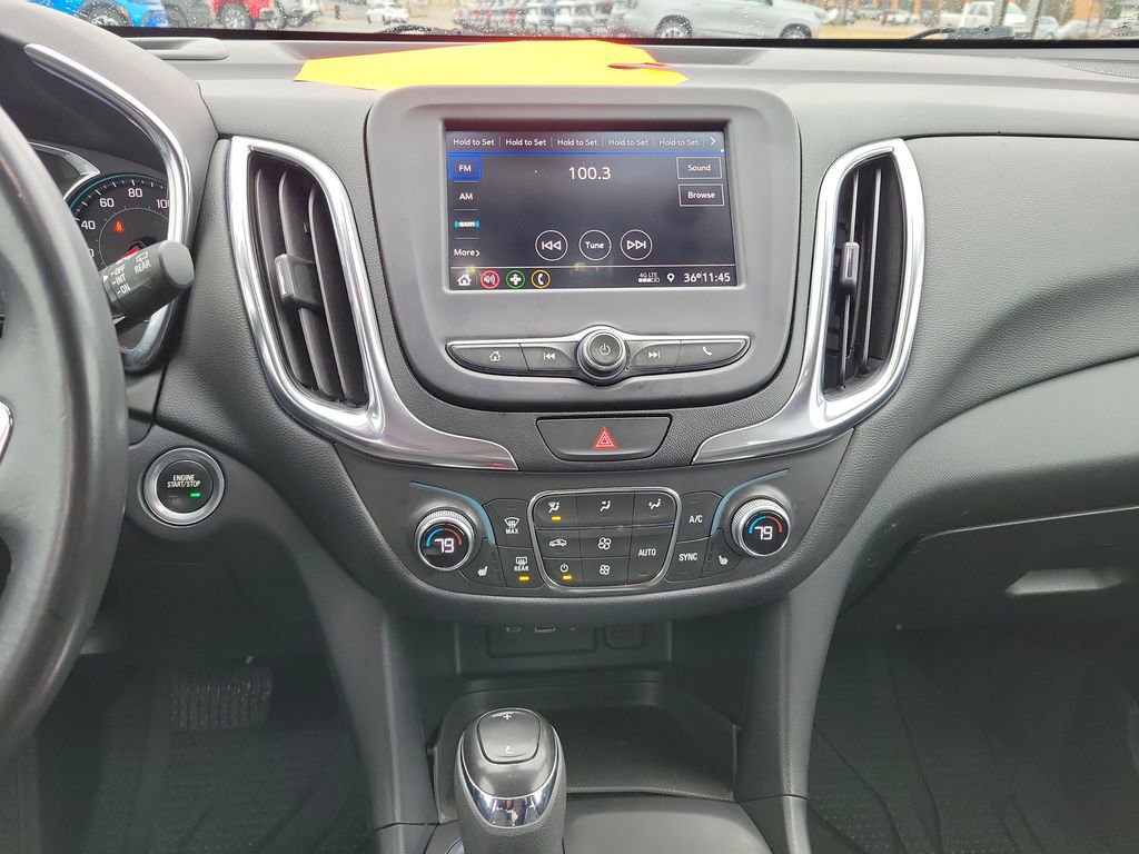 Used 2021 Chevrolet Equinox LT image 28