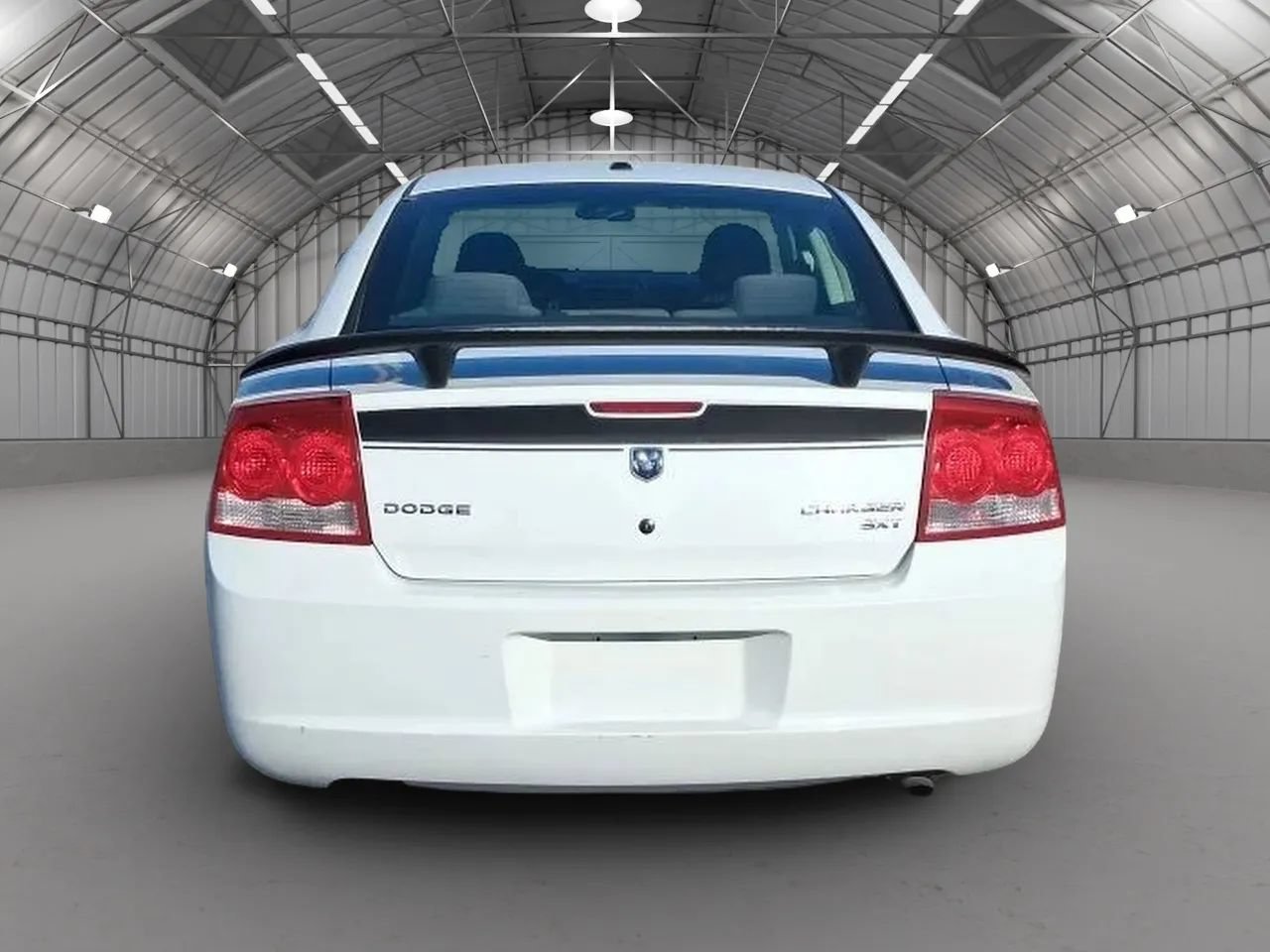 Used 2010 Dodge Charger SXT RWD image 5