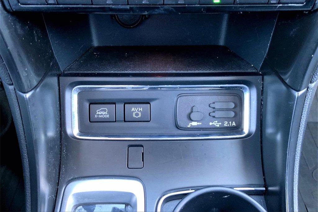 Used 2022 Subaru Ascent Onyx Edition image 16