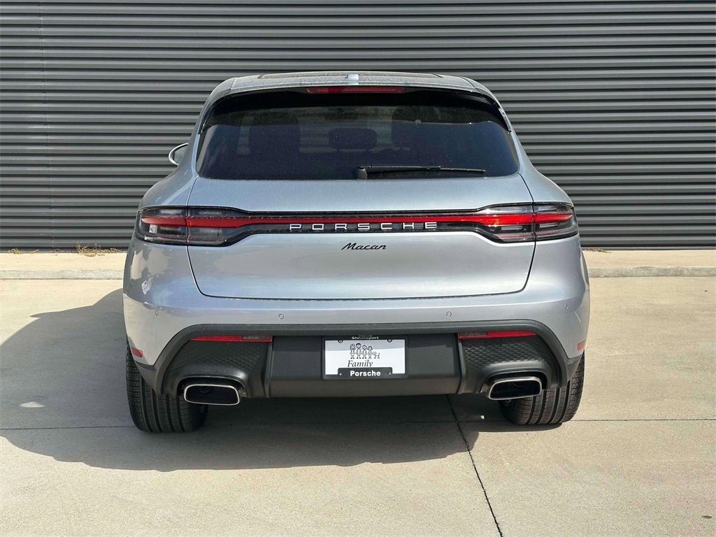 Used 2025 Porsche Macan image 6