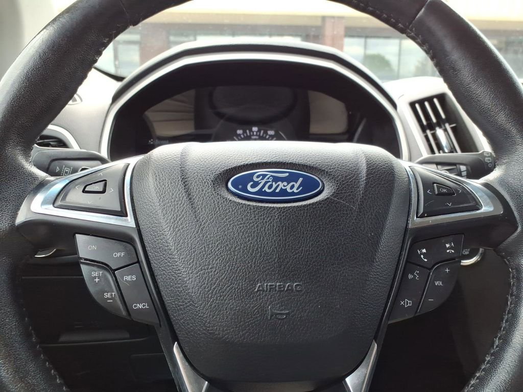 Used 2020 Ford Edge SEL w/ Convenience Package AWD/4WD image 22
