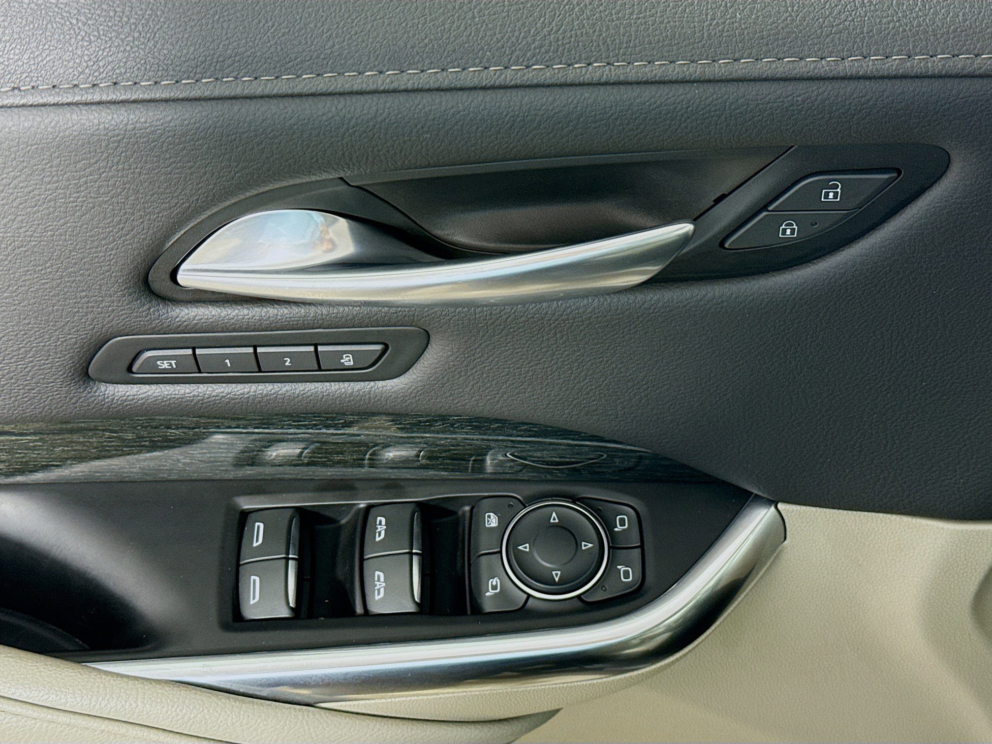 Used 2023 Cadillac XT4 Premium Luxury image 20