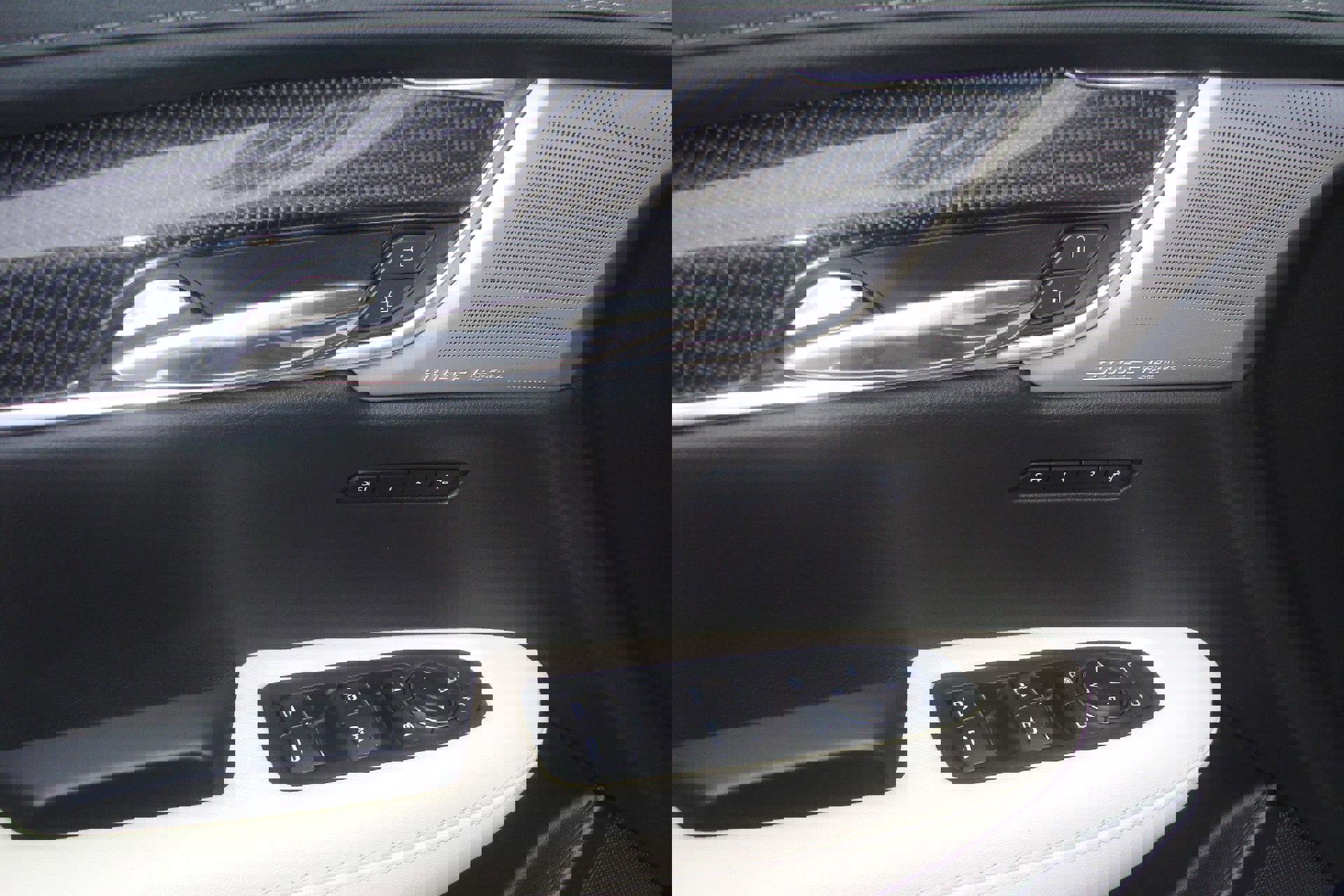 Used 2023 Cadillac XT6 Sport image 33