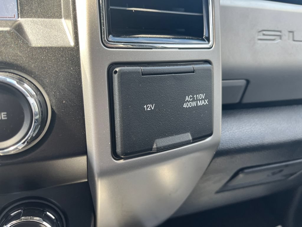 Used 2020 Ford F250 Lariat w/ Chrome Package AWD/4WD image 29