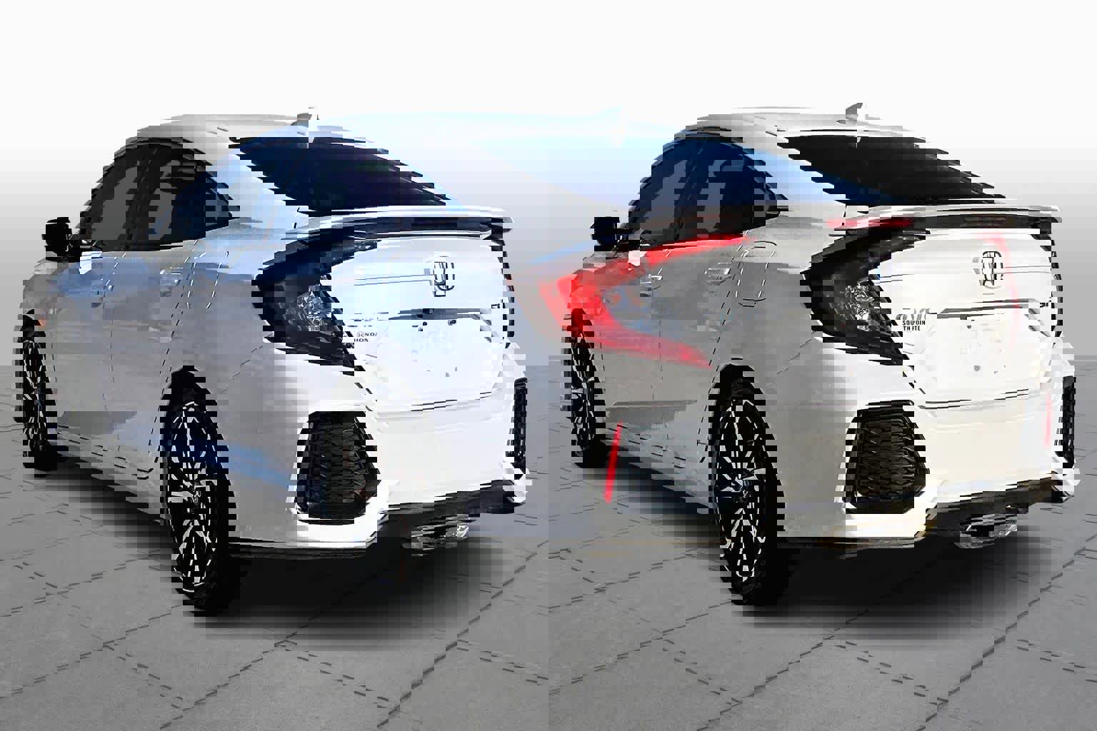 Used 2018 Honda Civic Si image 11