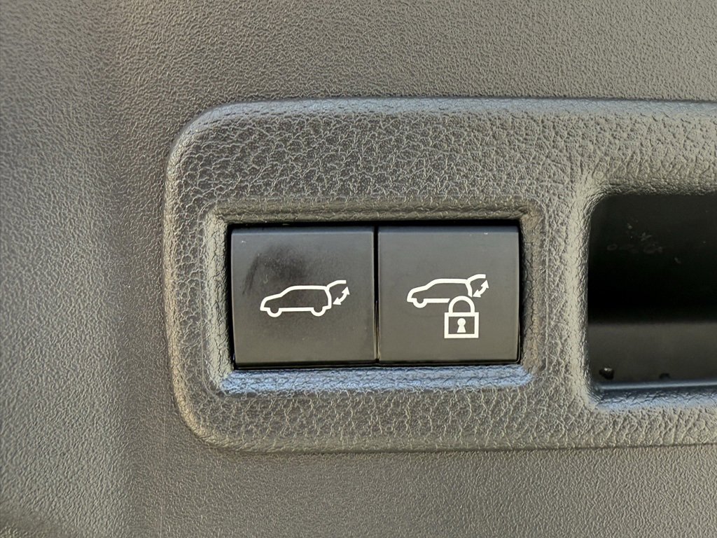 Used 2024 Toyota bZ4X Limited image 10