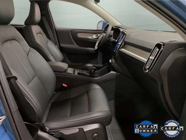 Used 2025 Volvo XC40 B5 Core image 83