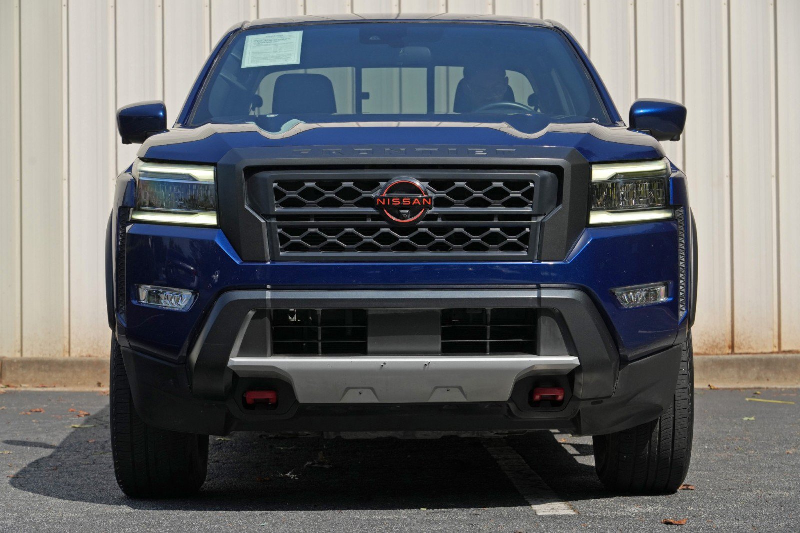 Used 2022 Nissan Frontier Pro-X RWD image 6