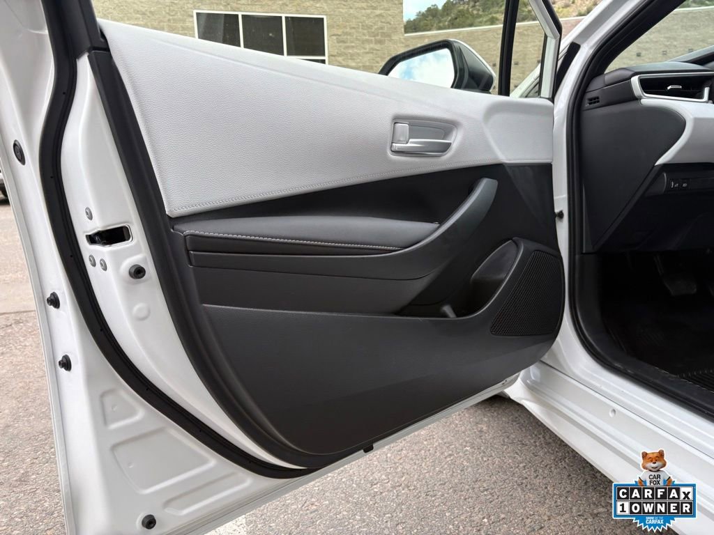 Certified 2025 Toyota Corolla SE w/ SE Package image 14