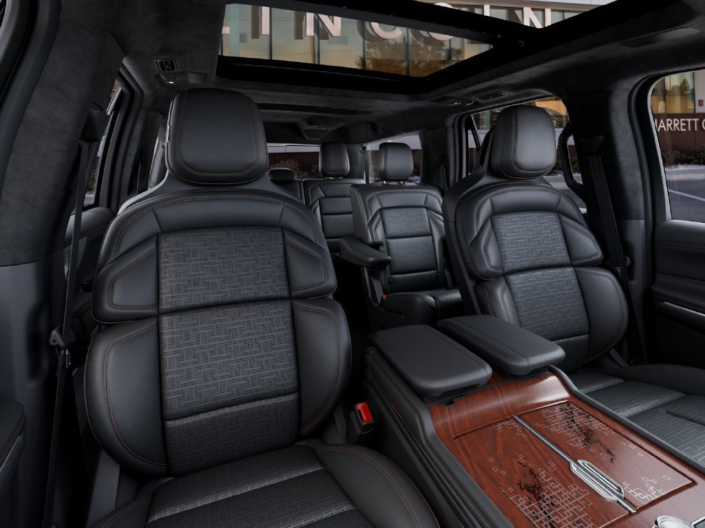 New 2027 Lincoln Navigator L Black Label AWD/4WD image 10