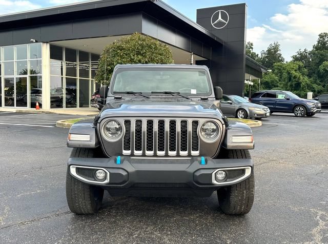 Used 2022 Jeep Wrangler Unlimited Sahara w/ Cold Weather Group AWD/4WD image 3