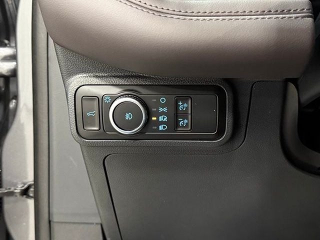 Used 2026 Ford Explorer Platinum RWD image 15