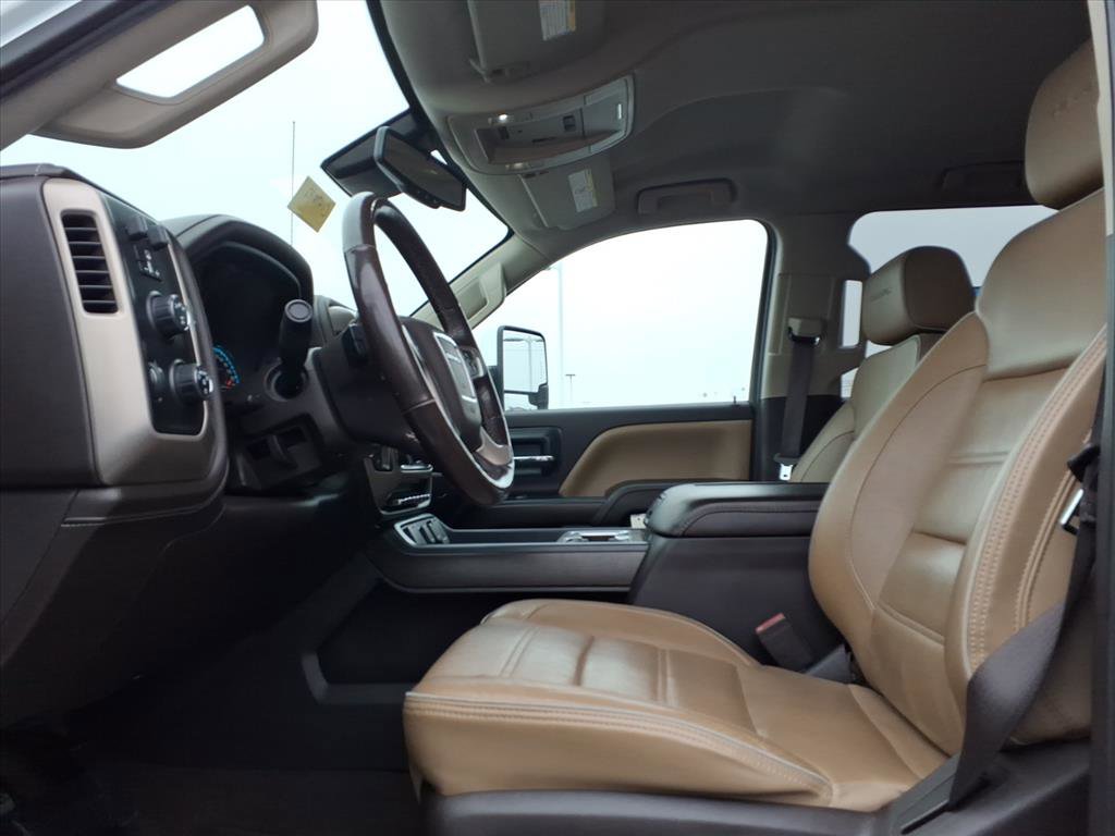 Used 2017 GMC Sierra 3500 Denali w/ Duramax Plus Package image 24