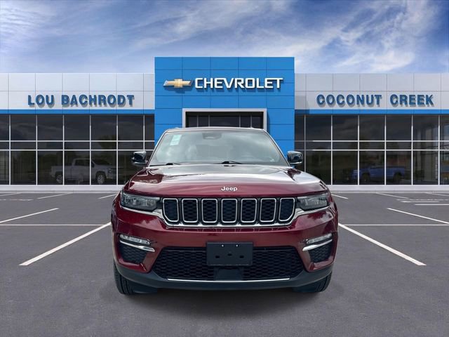 Used 2024 Jeep Grand Cherokee Limited image 3