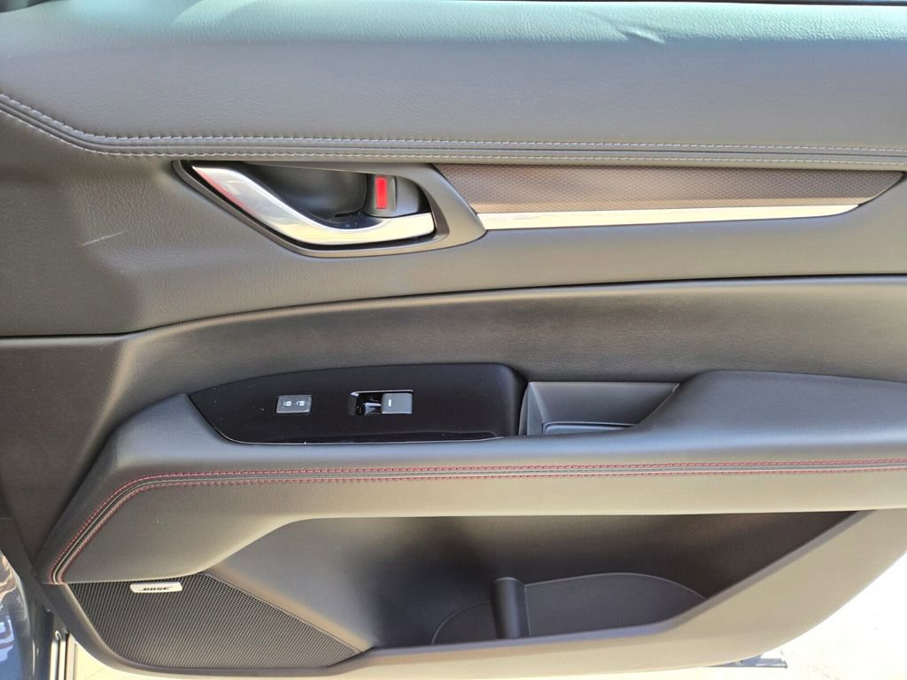 Used 2025 MAZDA CX-5 Carbon Edition image 22