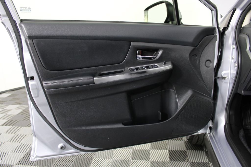 Used 2015 Subaru Crosstrek 2.0i Premium w/ Popular Package #2 image 12
