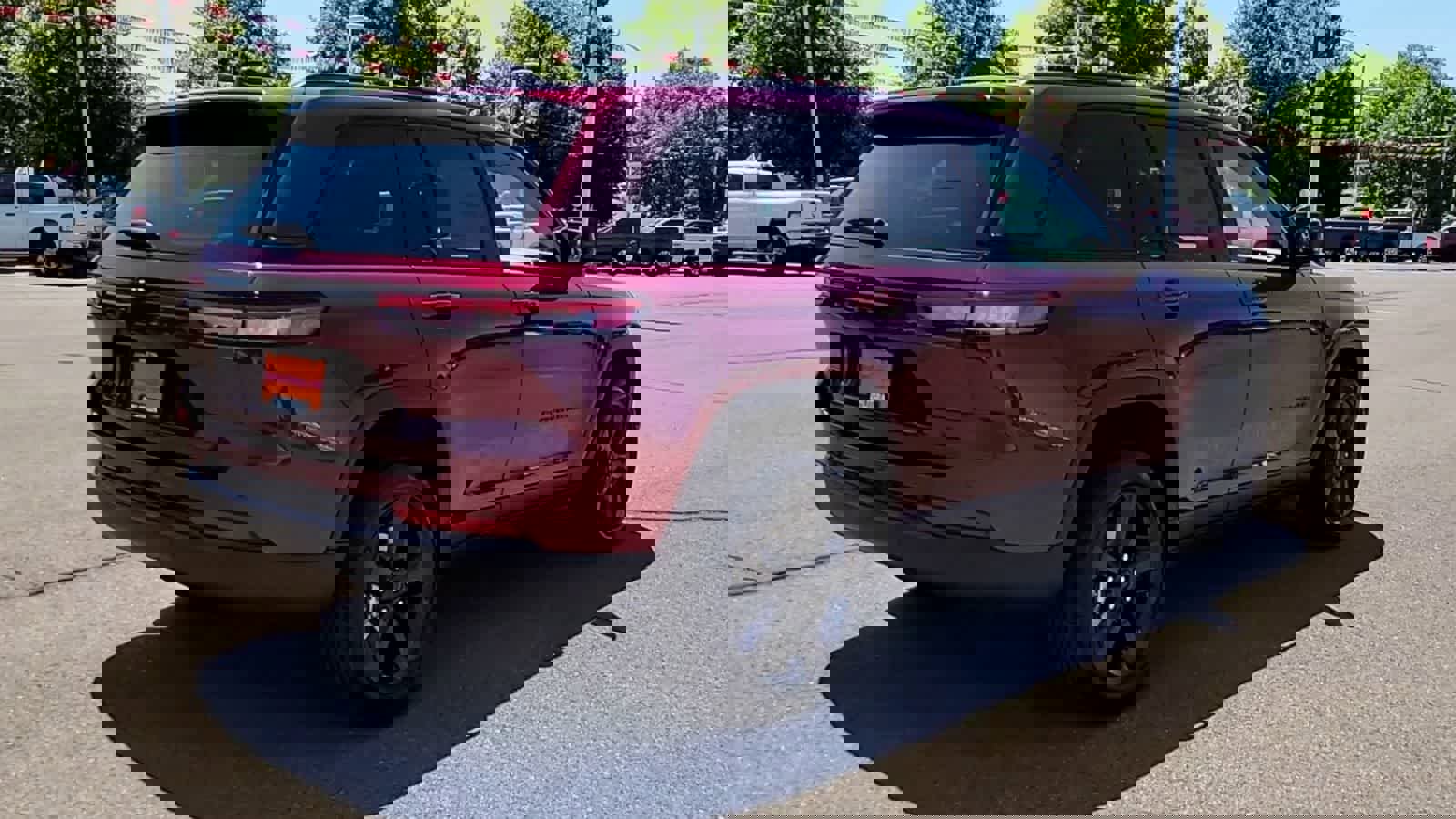 New 2025 Jeep Grand Cherokee Altitude w/ Trailer Tow Package image 8