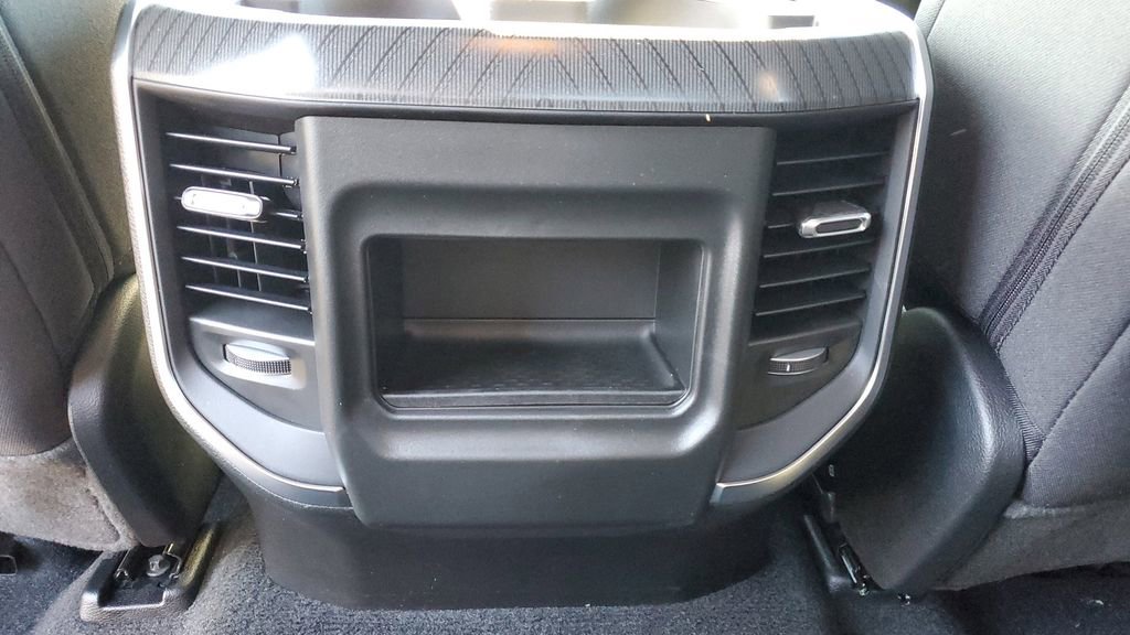 New 2026 RAM 1500 4x4 Crew Cab image 13