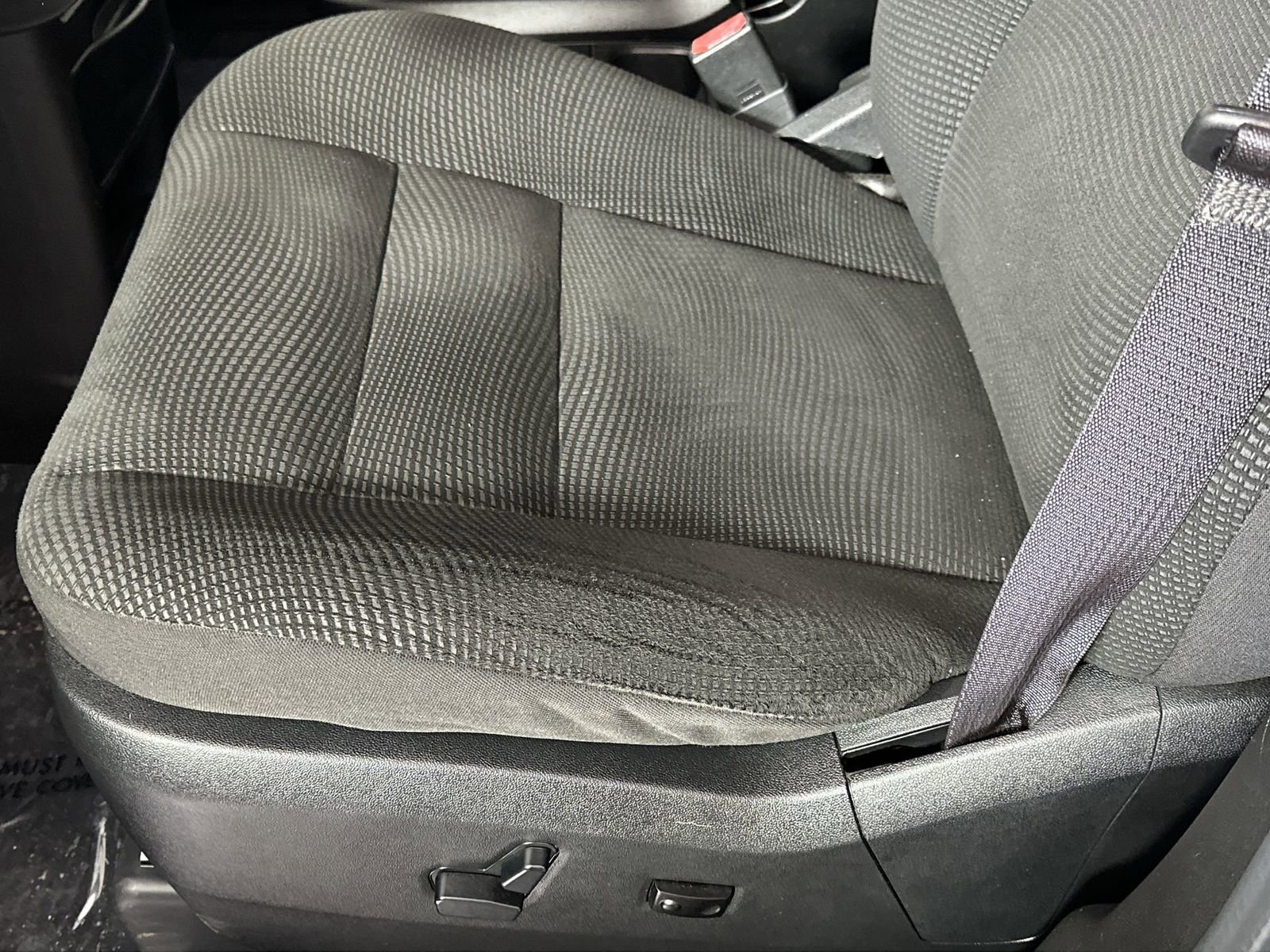 Used 2020 Dodge Grand Caravan SE image 12