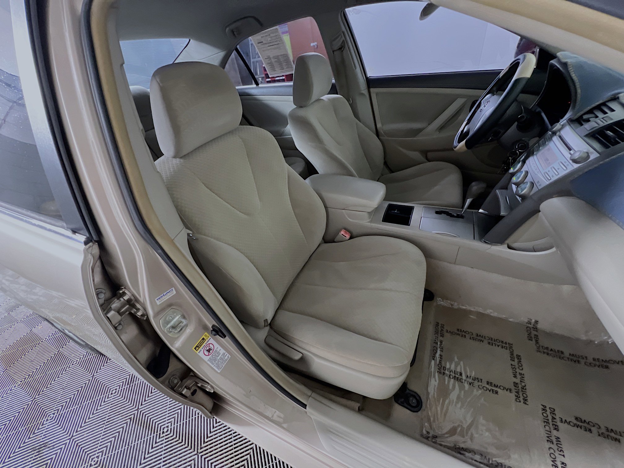 Used 2009 Toyota Camry LE image 27