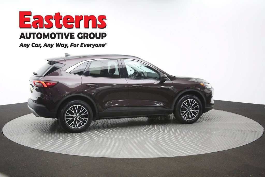Used 2023 Ford Escape SE FWD image 44