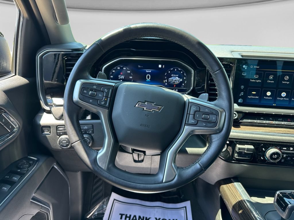 Used 2023 Chevrolet Silverado 1500 RST w/ Z71 Off-Road Package AWD/4WD image 14