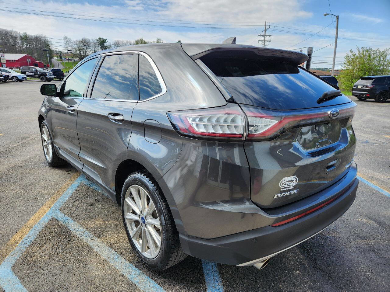 Used 2017 Ford Edge Titanium w/ Equipment Group 301A AWD/4WD image 5