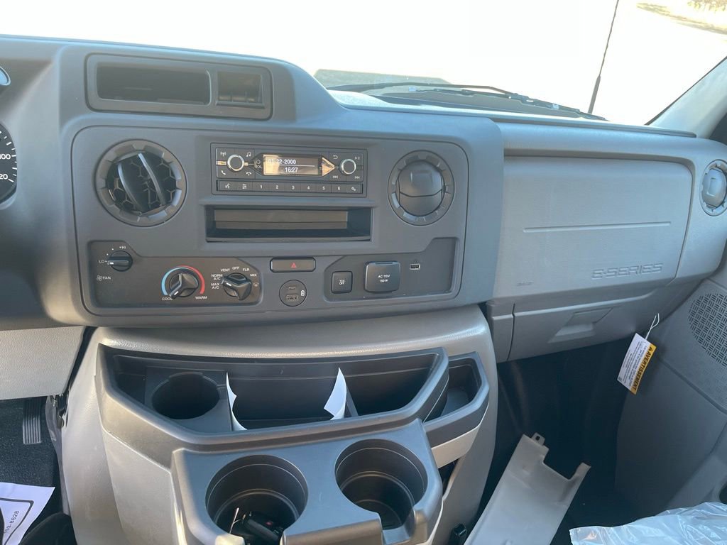 New 2027 Ford E-350 and Econoline 350 Super Duty w/ Power Equipment Group image 13