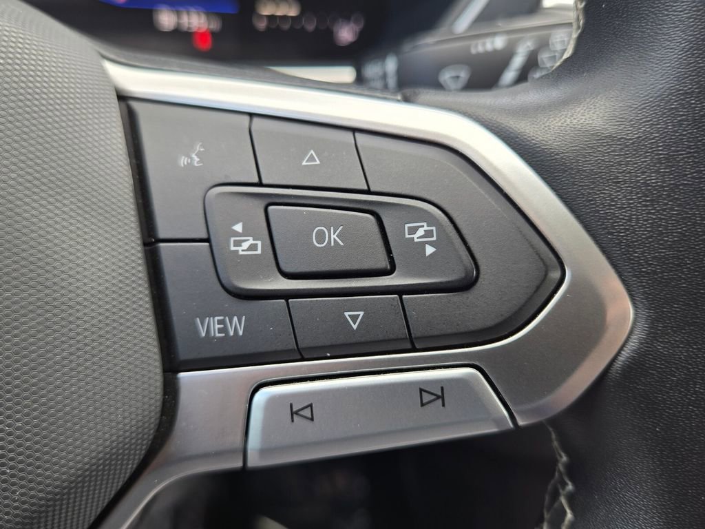 Certified 2023 Volkswagen Tiguan SE image 24