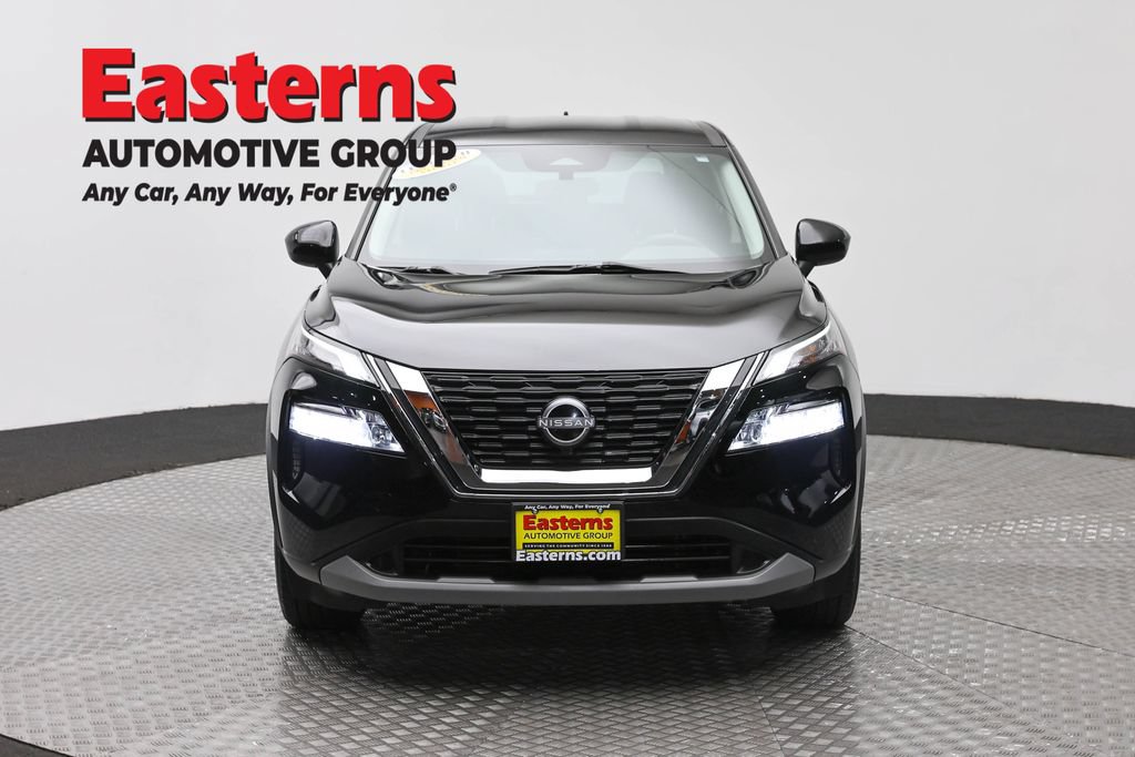 Used 2023 Nissan Rogue SV AWD/4WD image 4