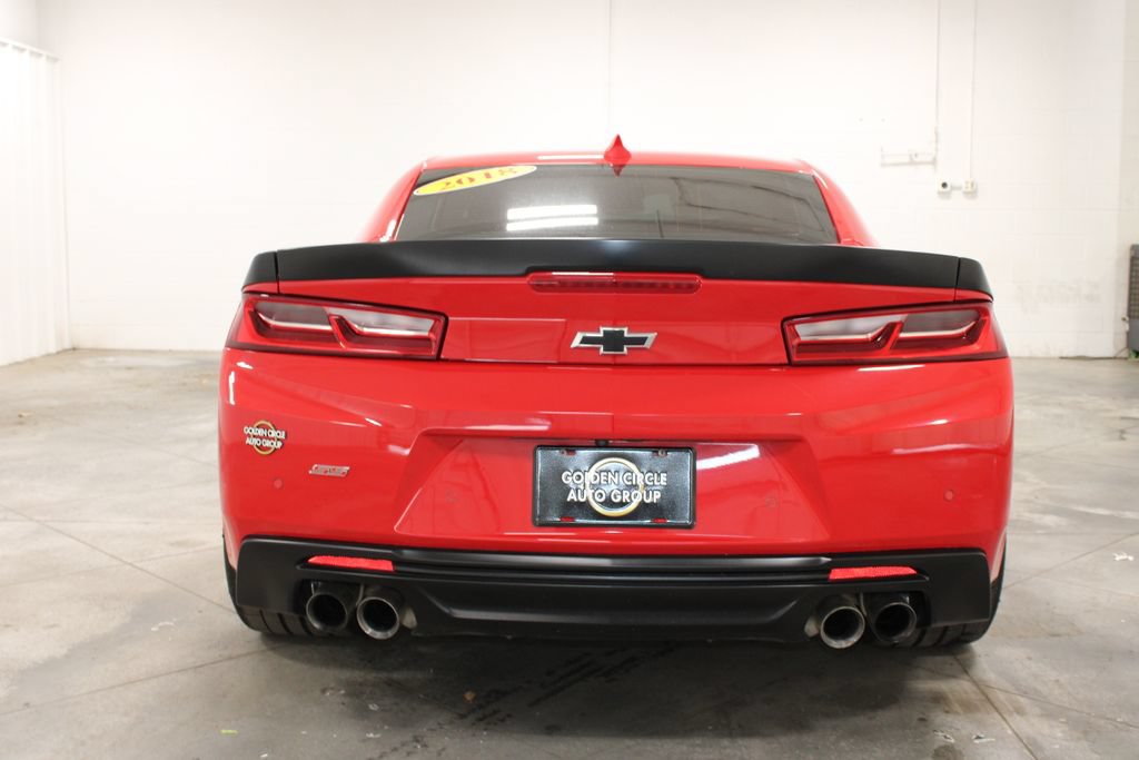 Used 2018 Chevrolet Camaro SS RWD image 8