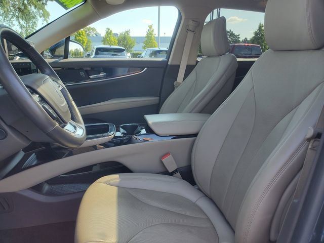 Used 2023 Lincoln Nautilus Reserve AWD/4WD image 5