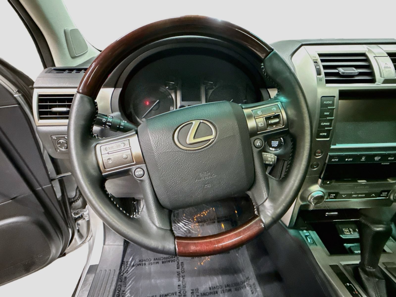 Used 2018 Lexus GX 460 Premium w/ Premium Package AWD/4WD image 14