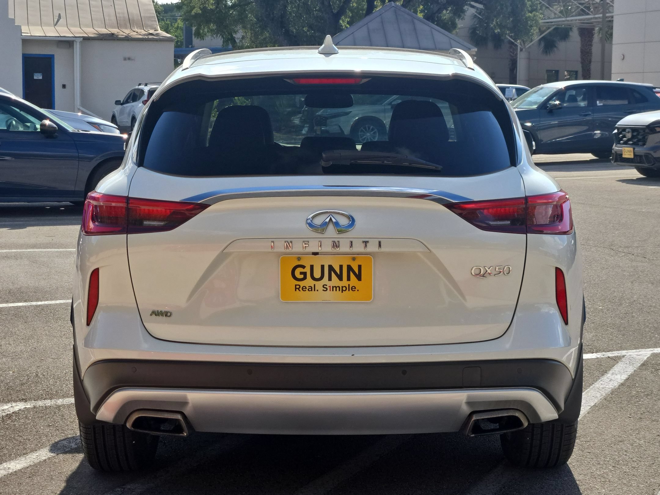 Used 2021 INFINITI QX50 Luxe AWD/4WD image 4