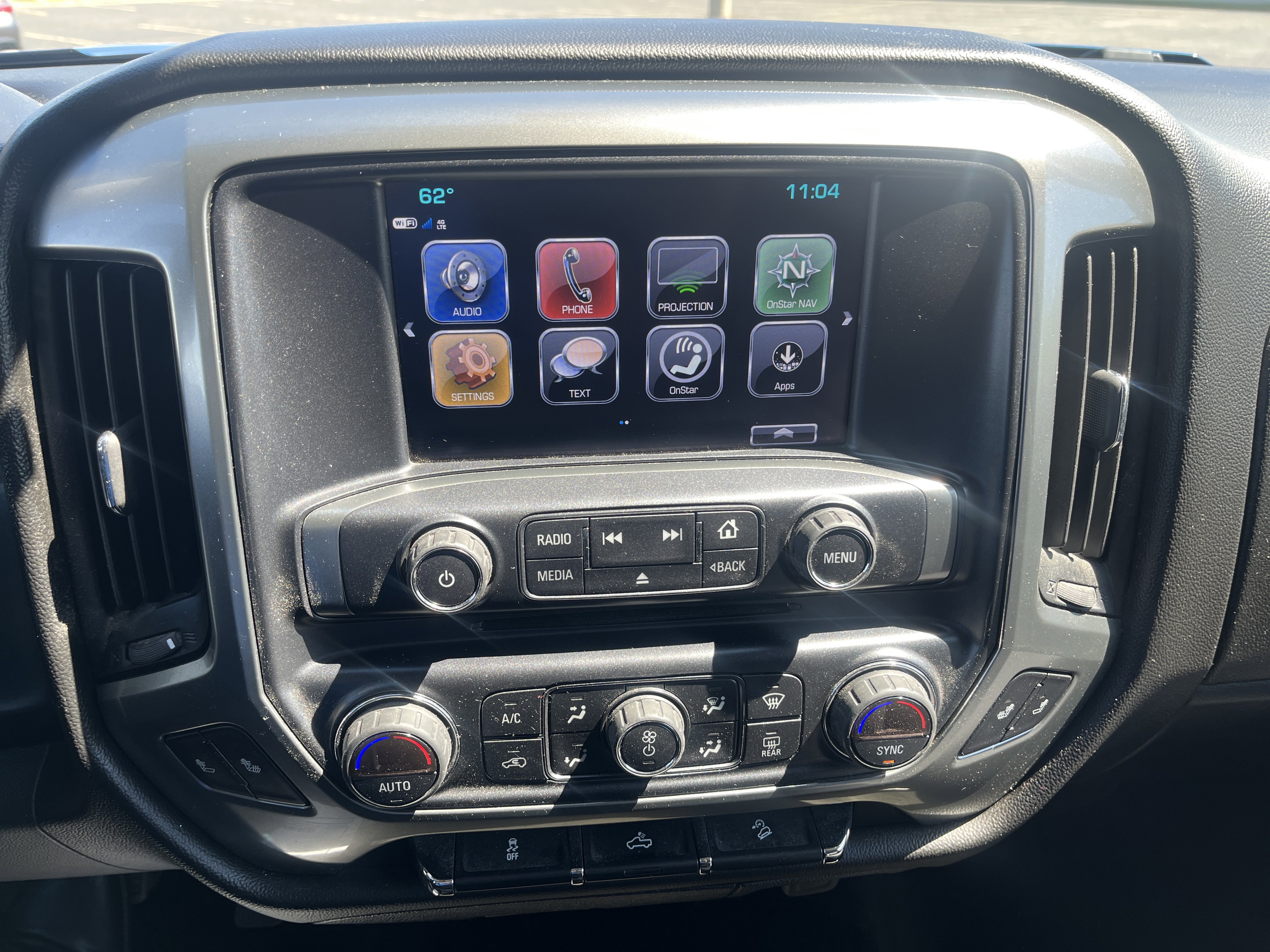 Used 2018 Chevrolet Silverado 1500 LT w/ All Star Edition AWD/4WD image 22