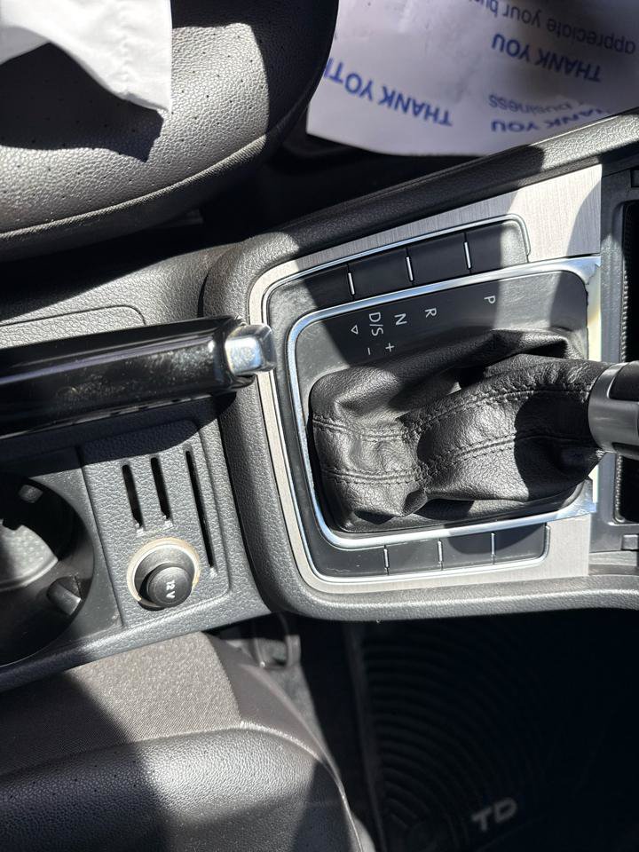 Used 2015 Volkswagen Golf TDI S FWD image 19