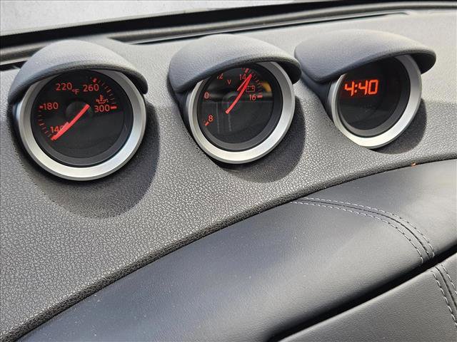 Used 2011 Nissan 370Z Touring w/ Sport Pkg image 10