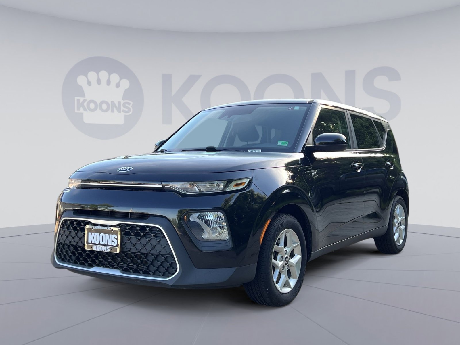 Used 2020 Kia Soul S FWD image 1
