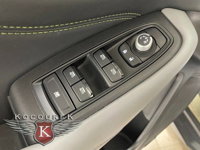 Used 2025 Subaru Outback Onyx Edition image 19