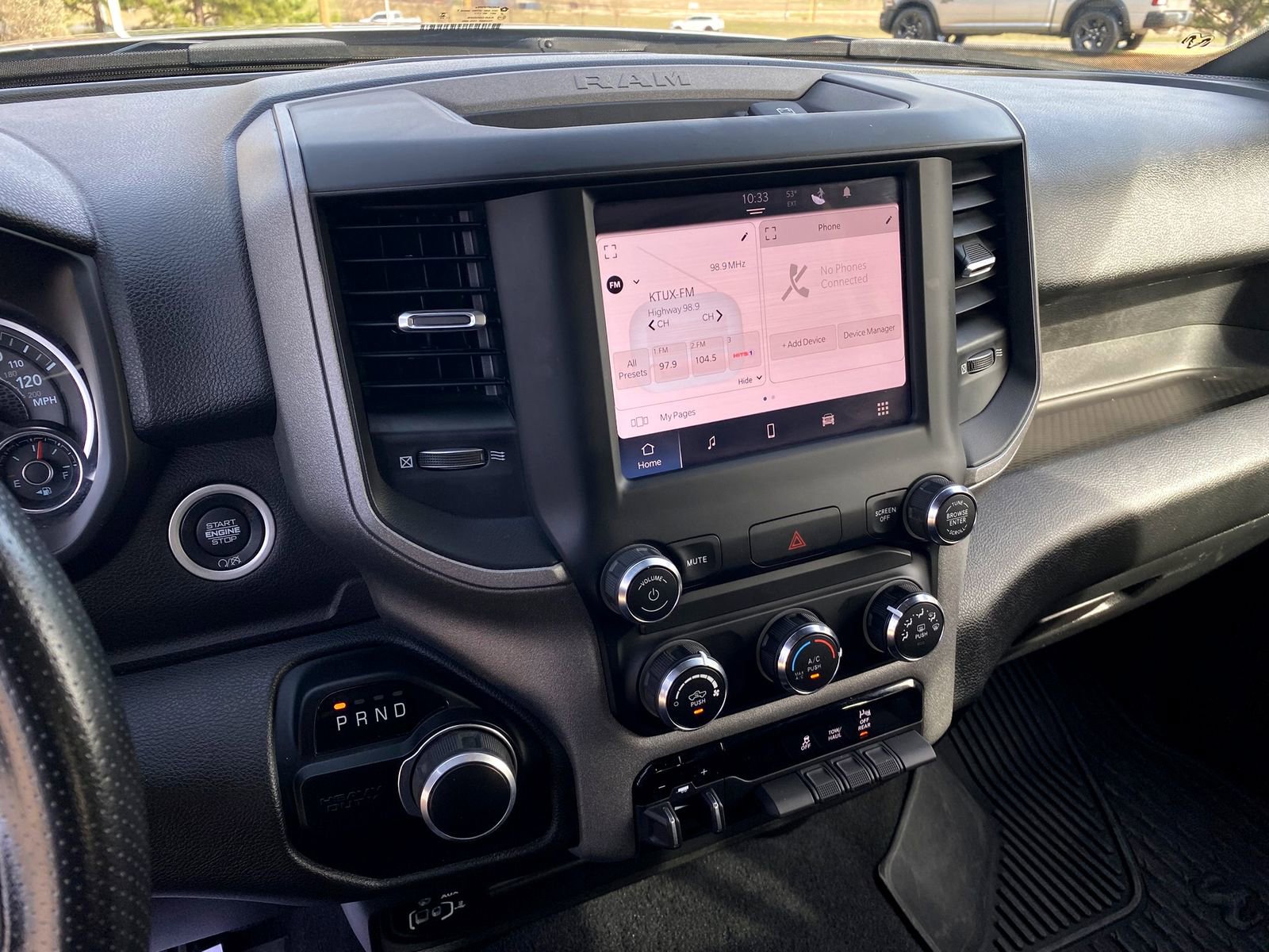 Used 2024 RAM 2500 Tradesman w/ Chrome Appearance Group image 18