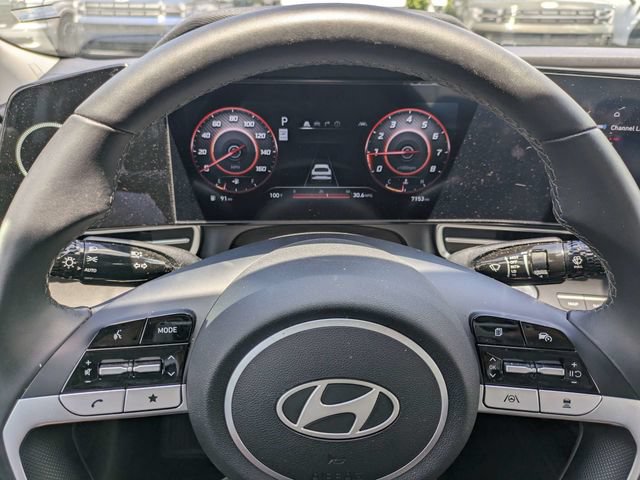 Used 2025 Hyundai Elantra SEL FWD image 23