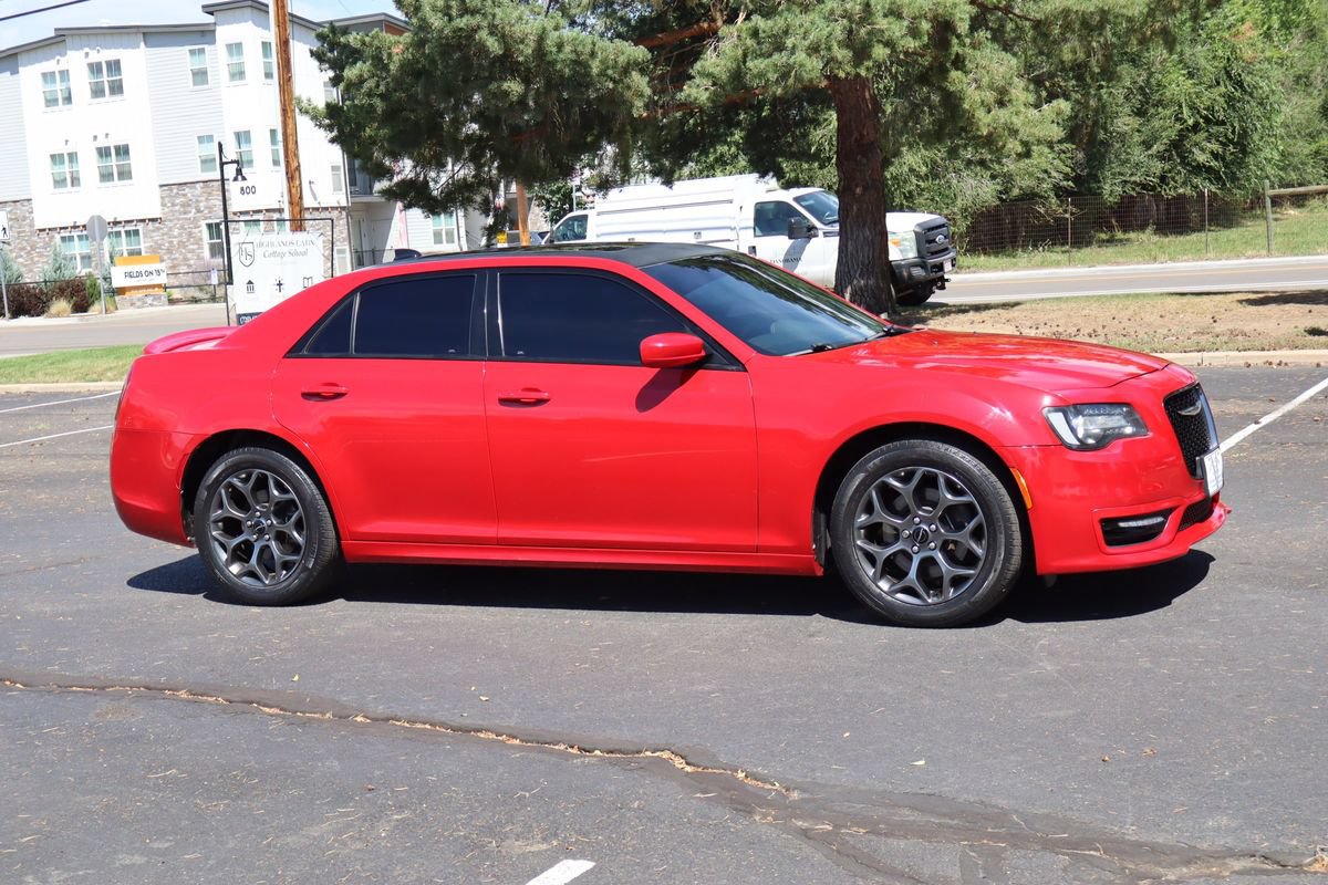 Used 2018 Chrysler 300 S w/ S Model Appearance Package AWD/4WD image 2