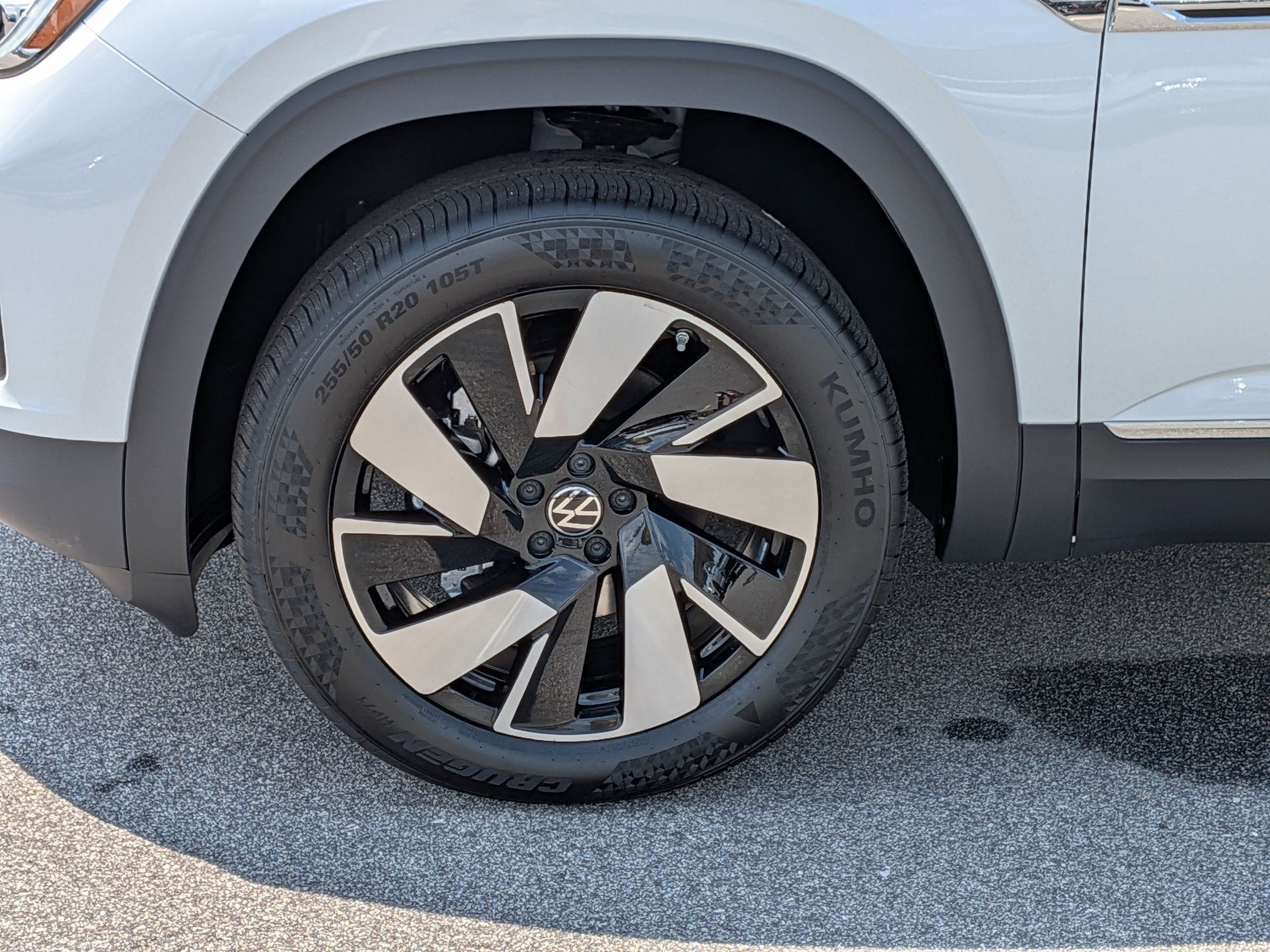 New 2026 Volkswagen Atlas Cross Sport SEL AWD/4WD image 10