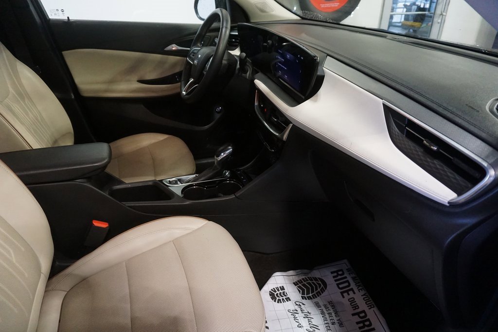 Used 2024 Buick Encore GX Avenir w/ Avenir Technology Package image 26
