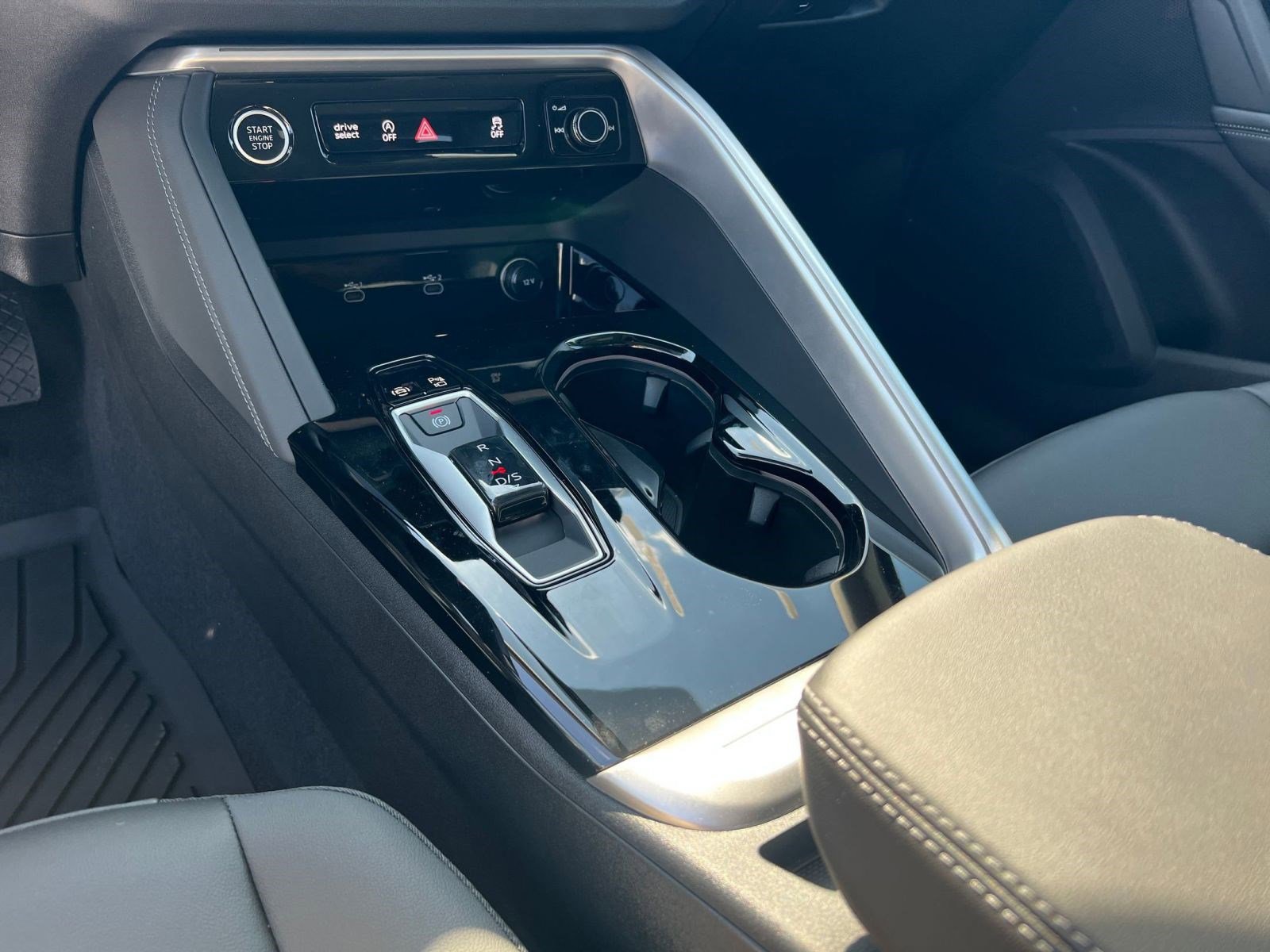 New 2025 Audi Q5 Premium image 18