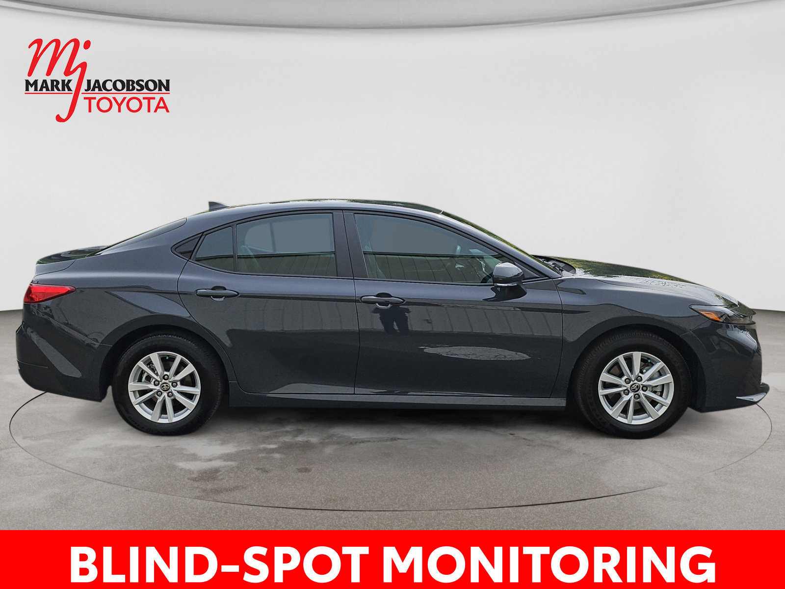 Used 2026 Toyota Camry LE FWD image 7