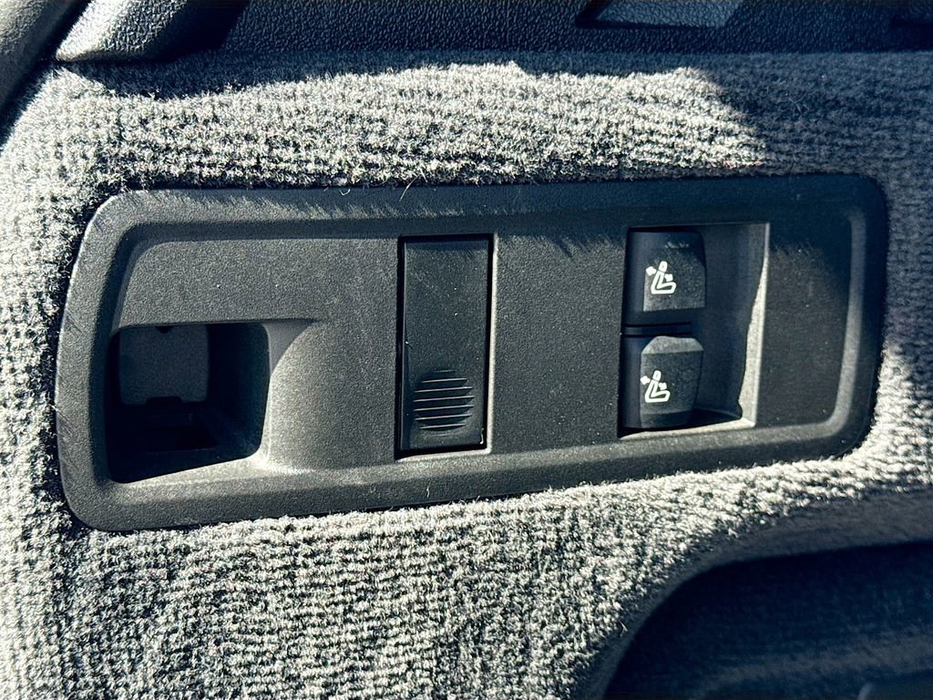 Used 2021 BMW X5 xDrive40i w/ Premium Package image 13